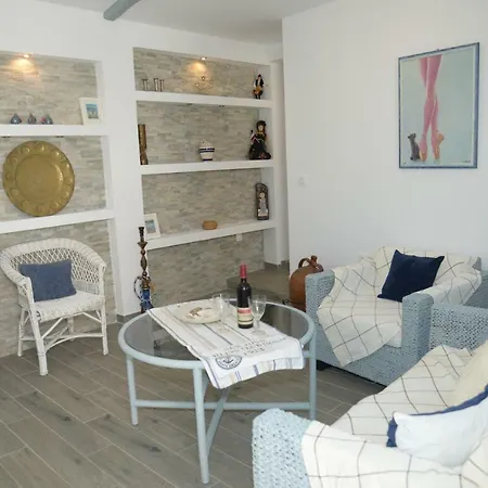 Mania's House شقة *